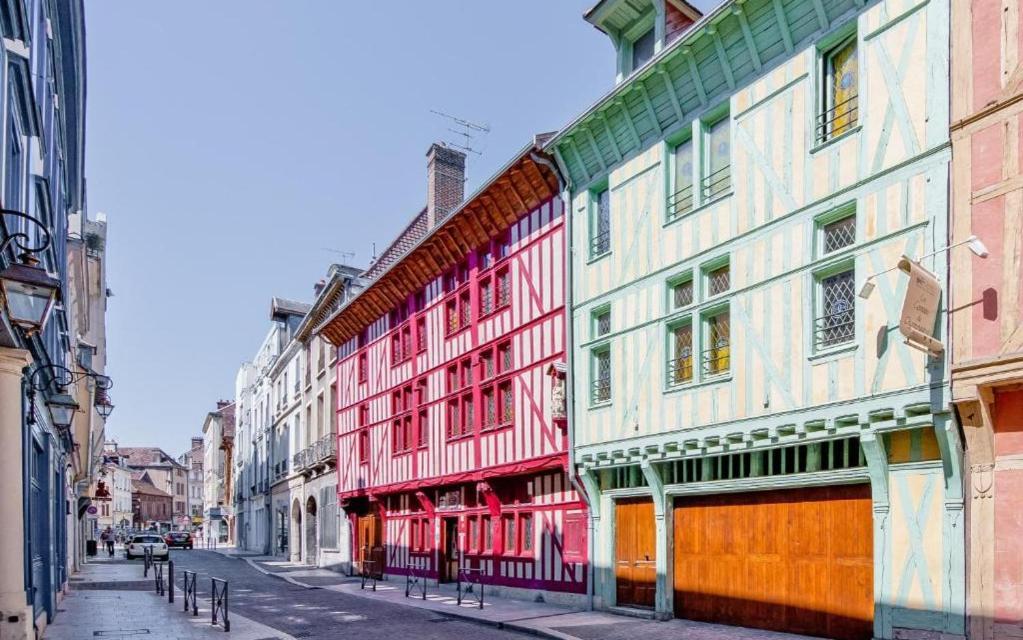 Brit Hotel Comtes De Champagne - Troyes Centre Historique Εξωτερικό φωτογραφία