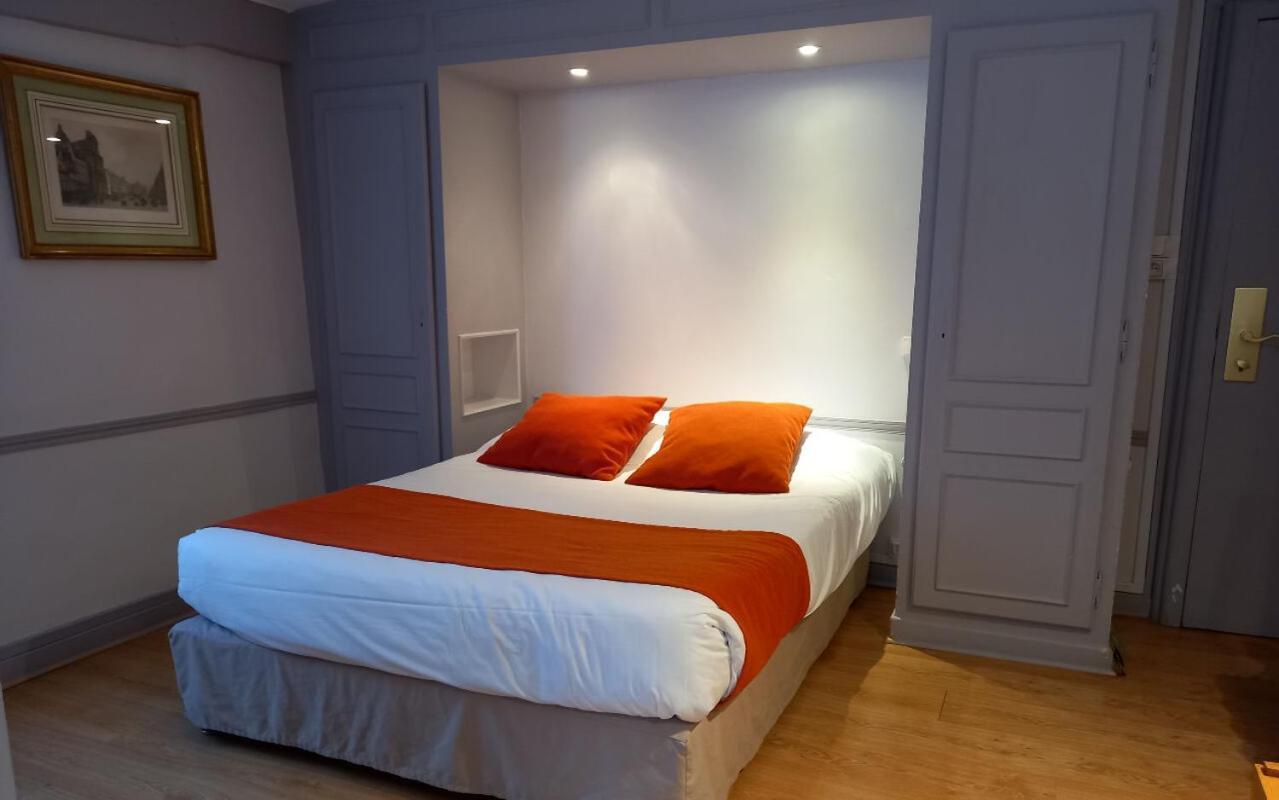 Brit Hotel Comtes De Champagne - Troyes Centre Historique Εξωτερικό φωτογραφία