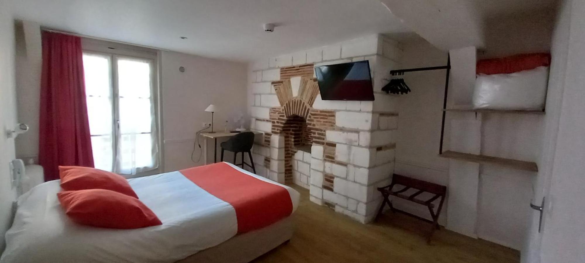 Brit Hotel Comtes De Champagne - Troyes Centre Historique Εξωτερικό φωτογραφία